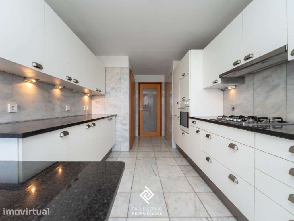 Excelente apartamento T3 situado no Porto - Aviz - Grande imagem: 4/19