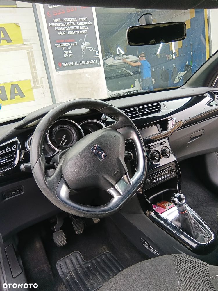 Citroën DS3 HDi 90 FAP SoChic - 7