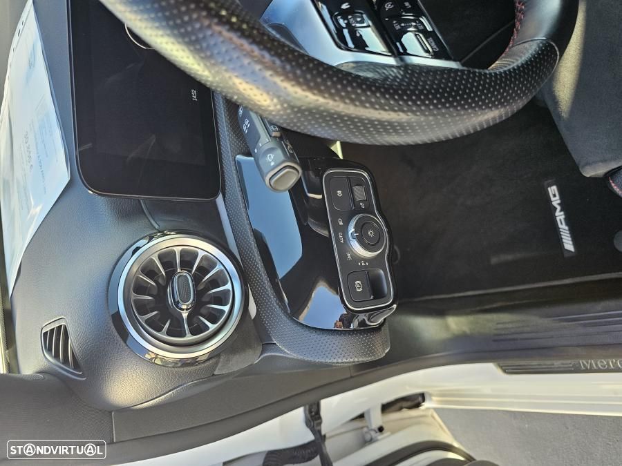 Mercedes-Benz A 200 AMG Line Aut. - 13