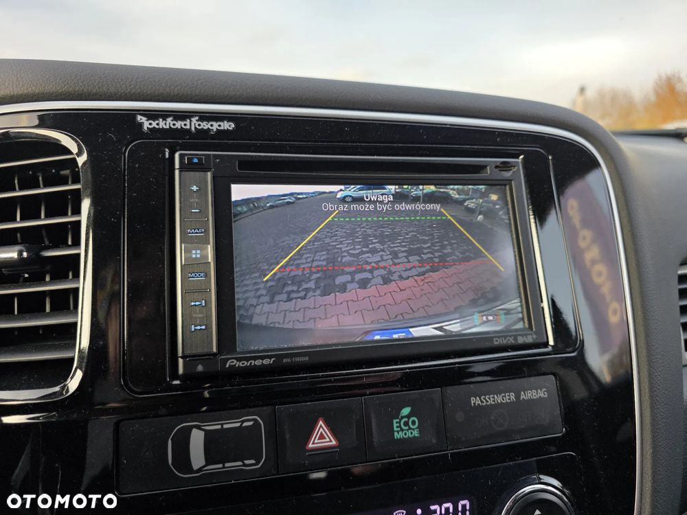 Mitsubishi Outlander 2.0 4WD Plus - 15