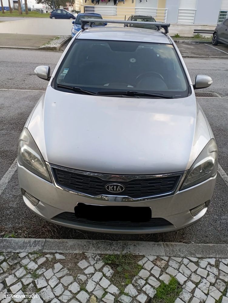 Kia Ceed 1.6 CRDi EX ISG - 4