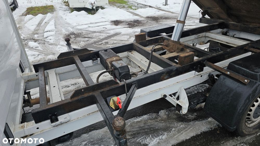 Mercedes-Benz SPRINTER WYWROTKA - 37