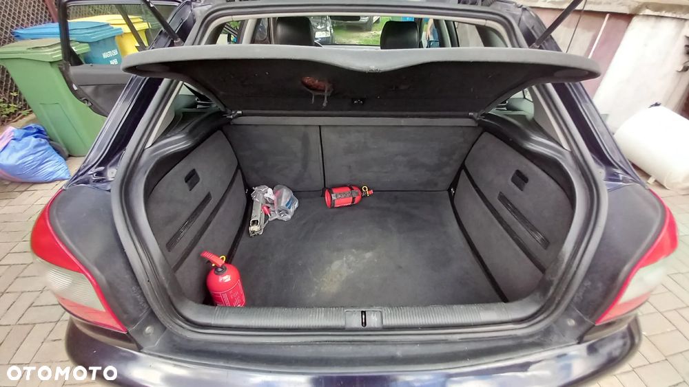 Audi A3 1.8T Ambition - 12