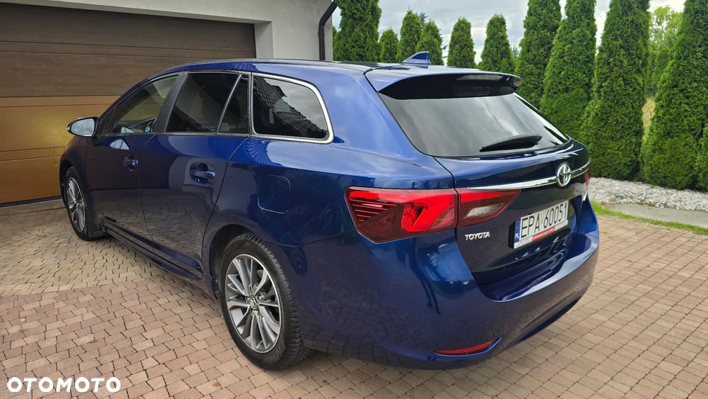 Toyota Avensis - 6