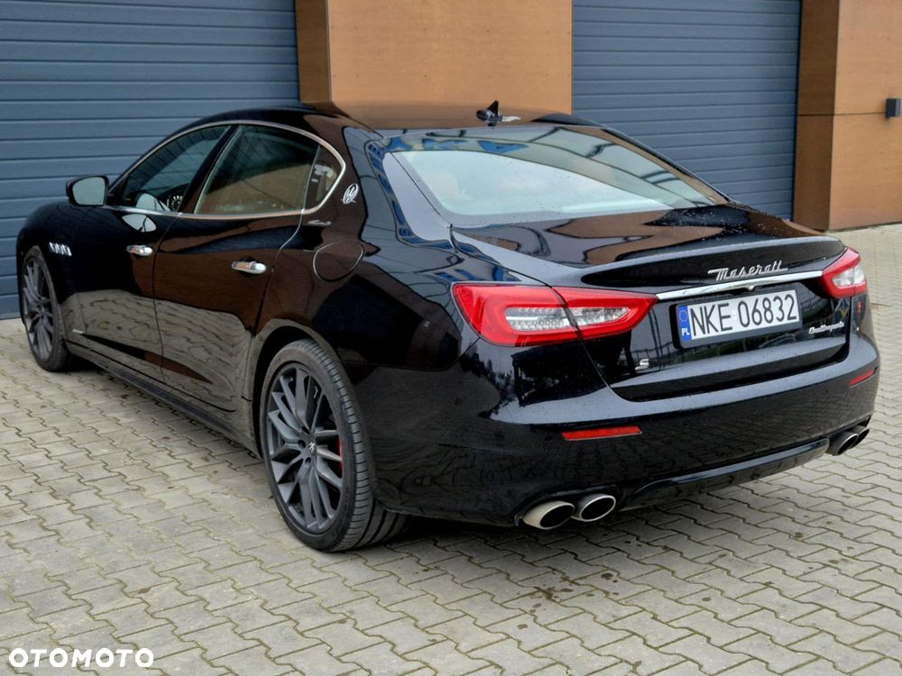 Maserati Quattroporte Q4 GranLusso - 6