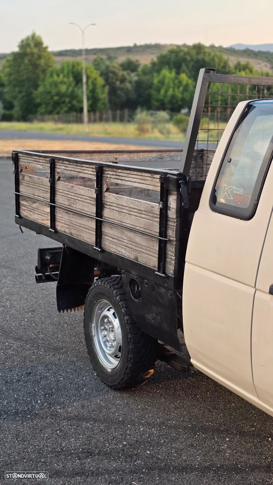 Nissan Pick Up - 20