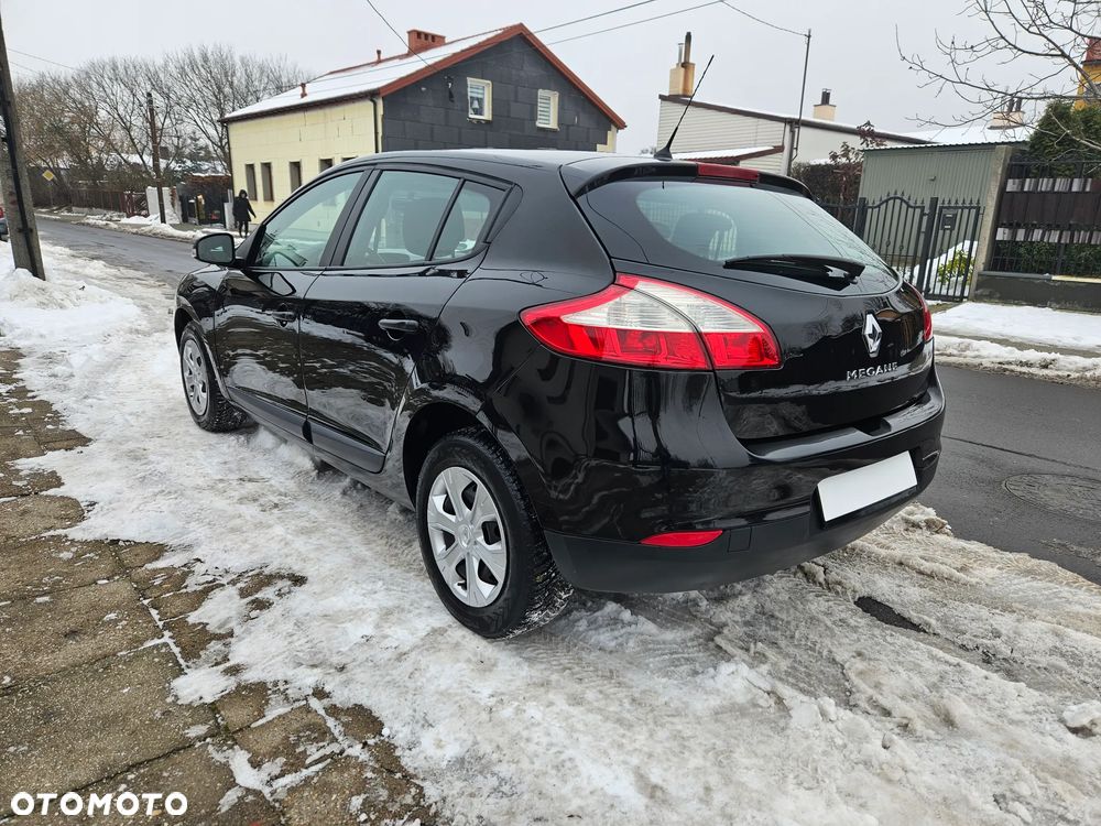 Renault Megane 1.6 16V 100 Expression - 9