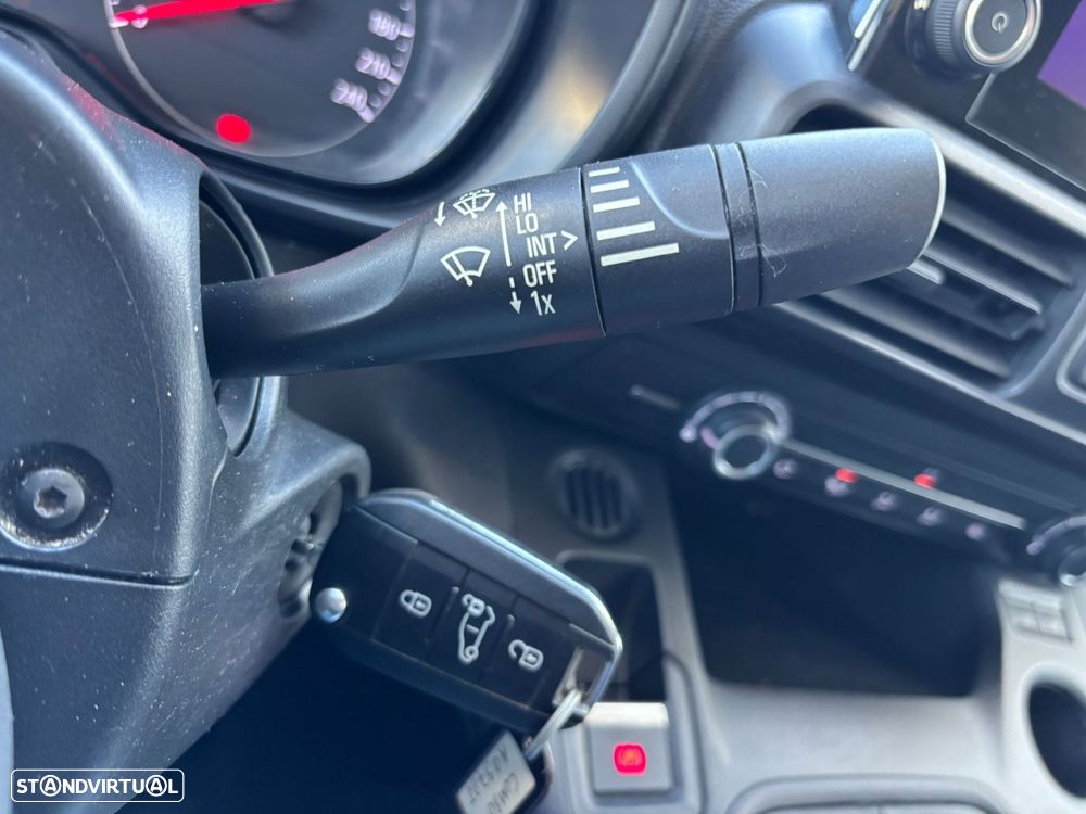 Opel Combo 1.5 102cv 3 LUGARES - LONGA - AC - IVA DEDUTÍVEL - 31