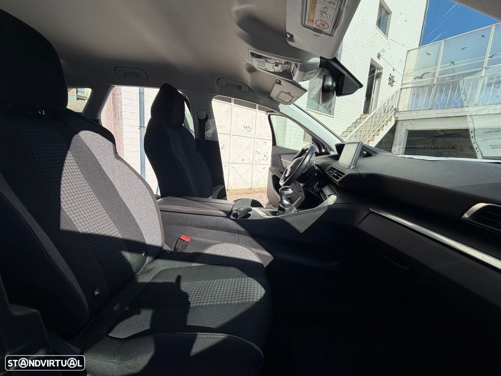 Peugeot 3008 1.2 PureTech Active Pack - 36
