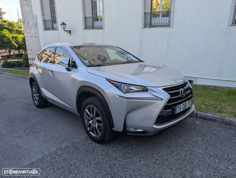 Lexus NX 300h Executive Plus - 2