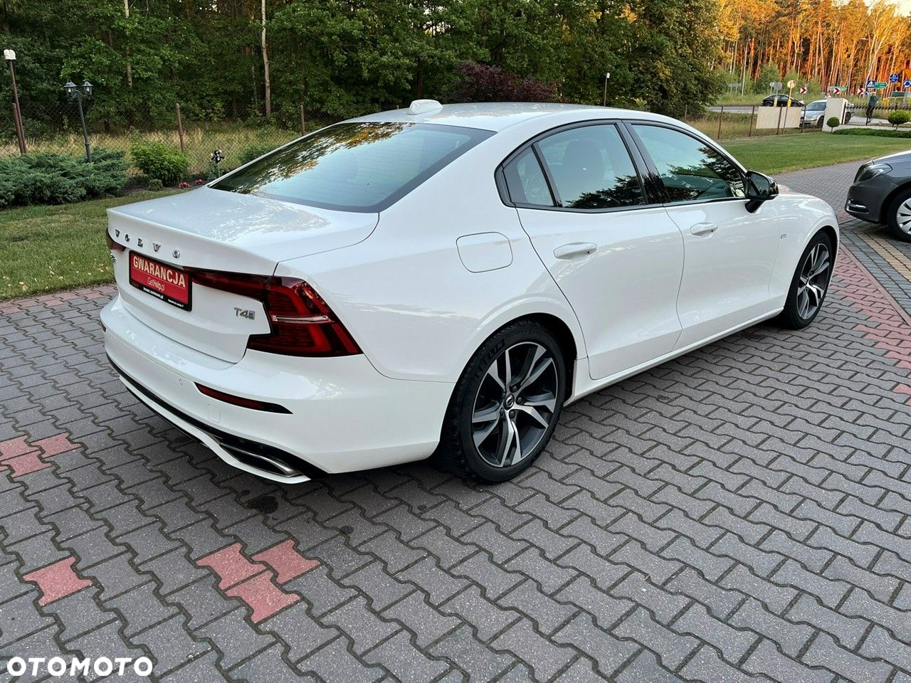 Volvo S60 T4 R-Design - 7
