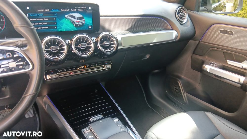 Mercedes-Benz GLB - 9