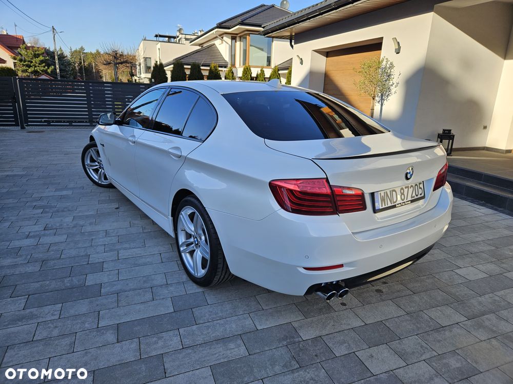 BMW Seria 5 520d xDrive - 4
