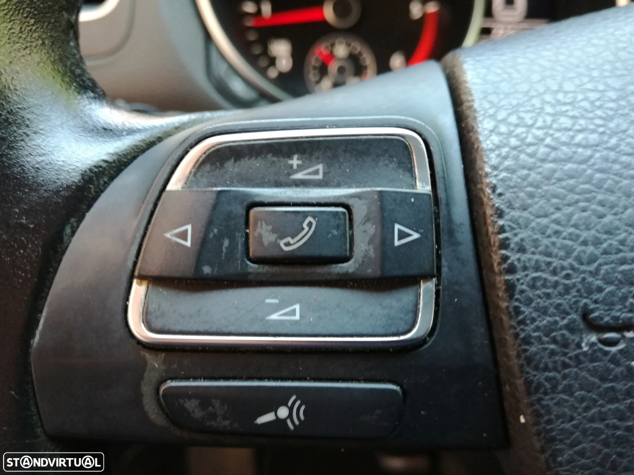 VW Golf 2.0 TDi Highline - 19