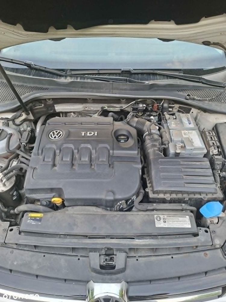 Volkswagen Golf 2.0 TDI BMT Highline DSG - 3