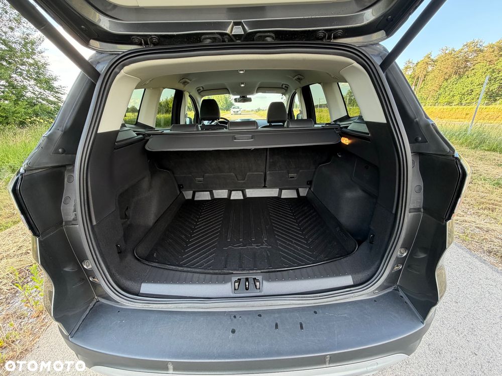 Ford Kuga - 15