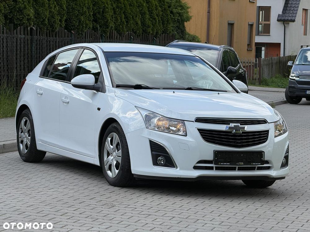 Chevrolet Cruze 1.6 LT - 1