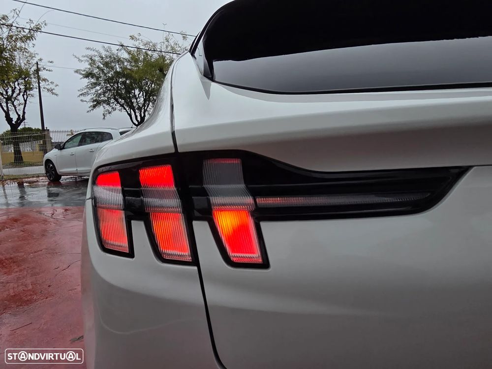 Ford Mustang Mach-E Standard - 33