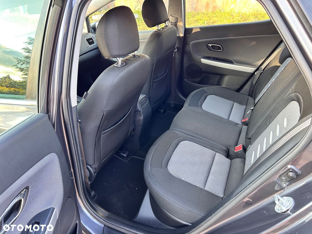 Kia Ceed 1.6 CRDi 128 Spirit - 21