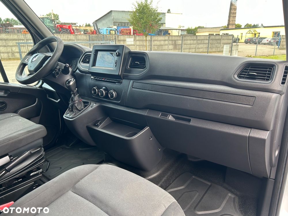 Renault Master - 24