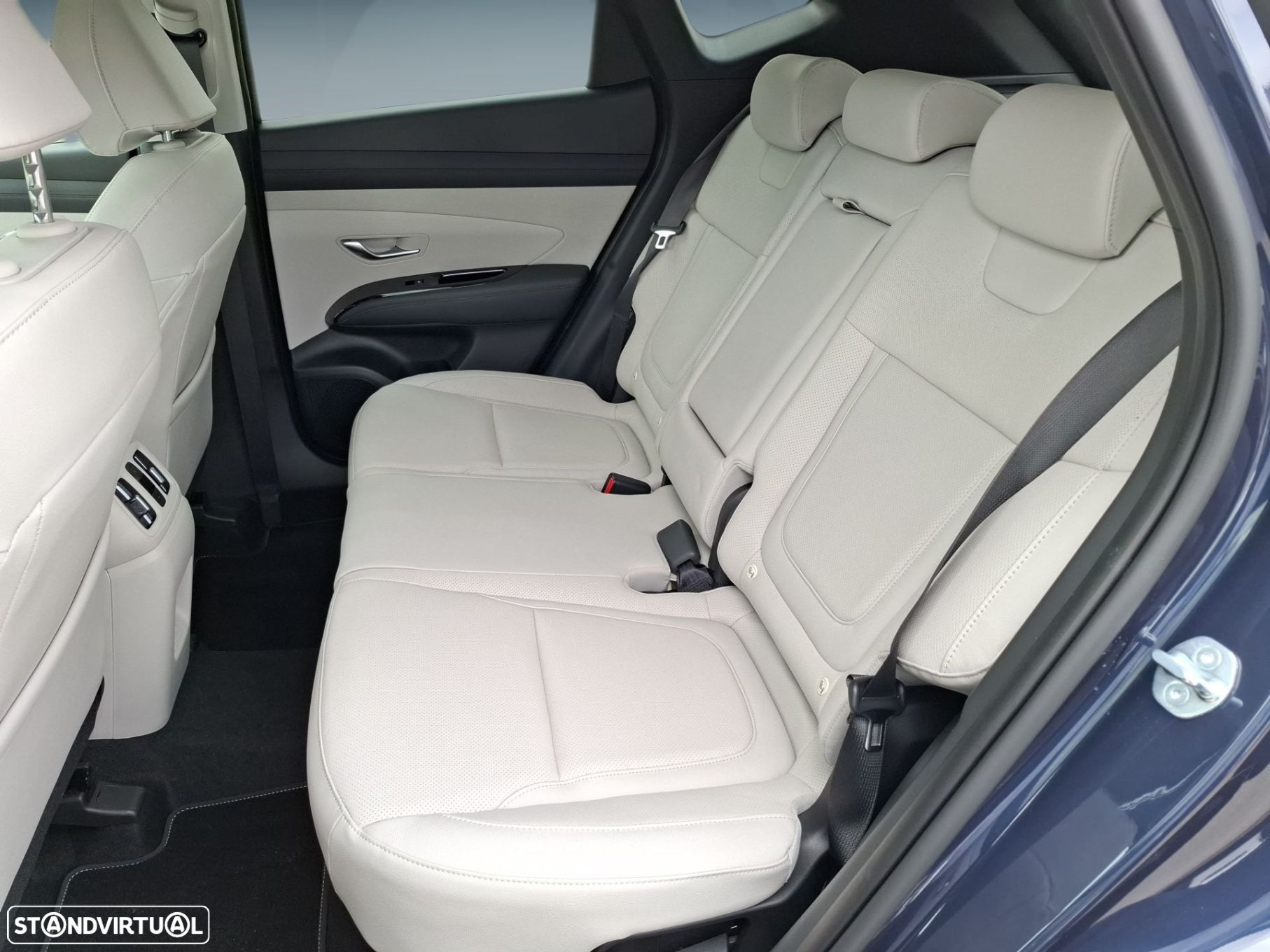 Hyundai Tucson 1.6 T-GDI HEV Vanguard - 14