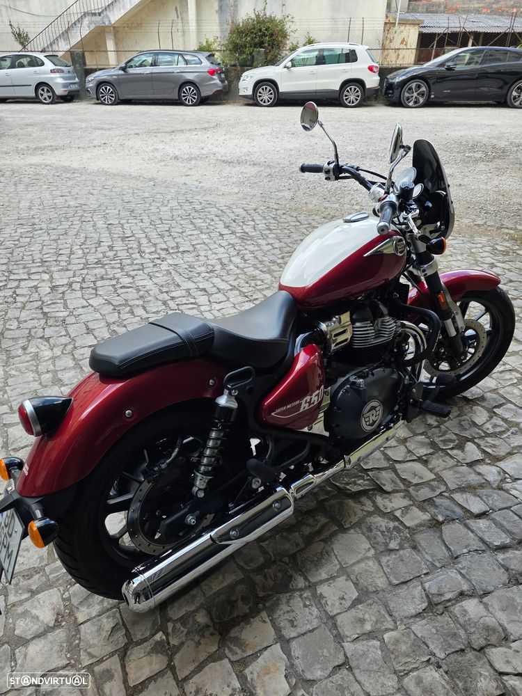 Royal Enfield Super Meteor 650 - 8