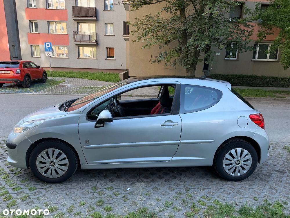 Peugeot 207 1.4 16V Trendy - 10