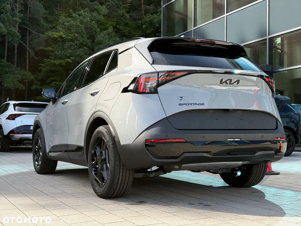 Kia Sportage 1.6 T-GDI HEV Black Edition 2WD - 11