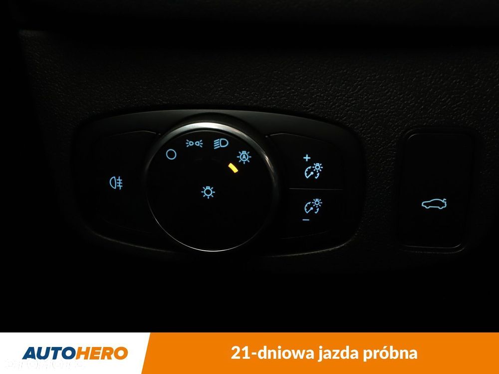 Ford Focus - 35
