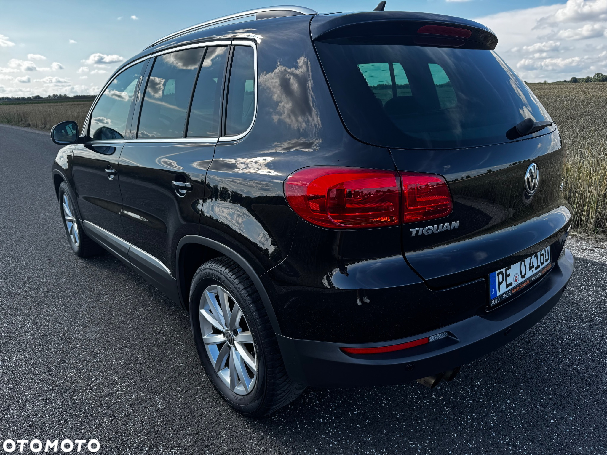 Volkswagen Tiguan 1.4 TSI BlueMotion Technology Lounge Sport & Style - 11