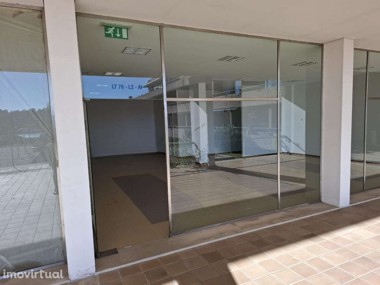 Quinta da Barca - Escritório/Loja com 460 m2 - Grande imagem: 5/60