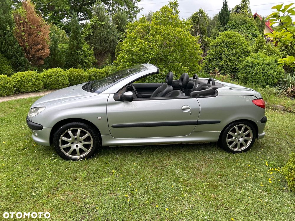 Peugeot 206 CC - 2