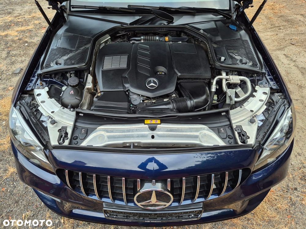 Mercedes-Benz Klasa C 300 d Coupe 9G-TRONIC AMG Line - 25