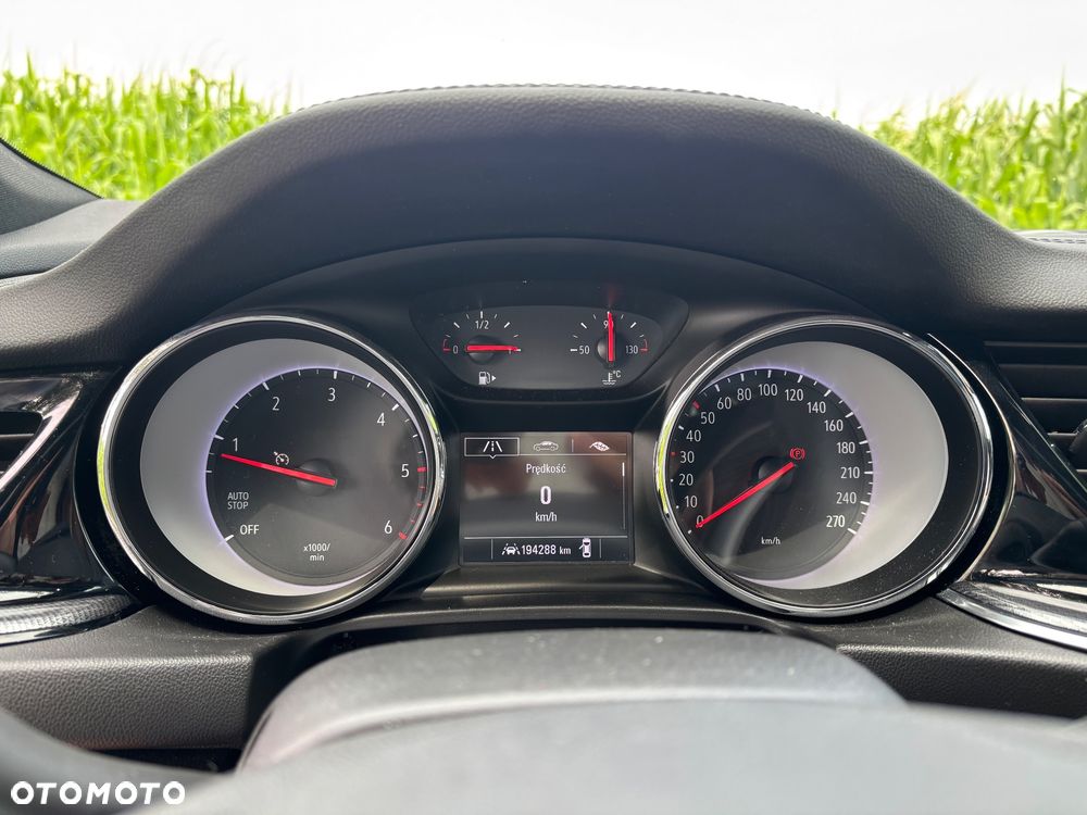 Opel Insignia - 9