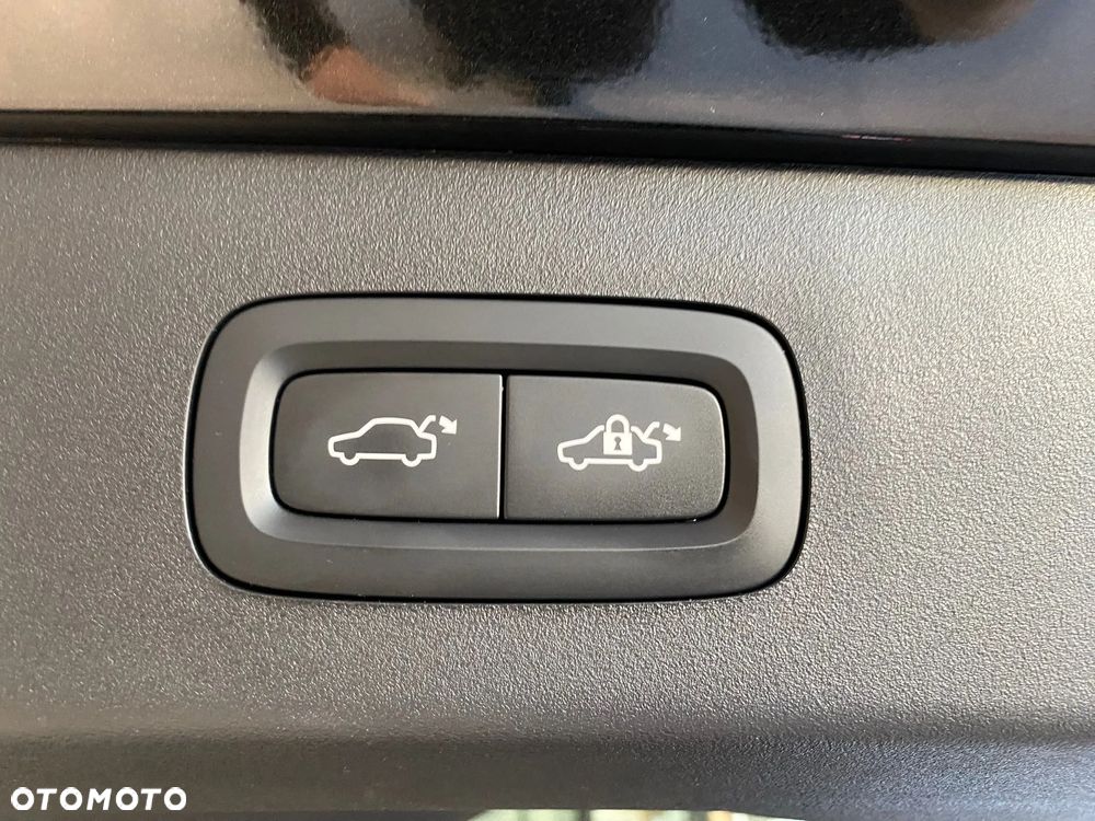 Lynk & Co 01 Standard - 19