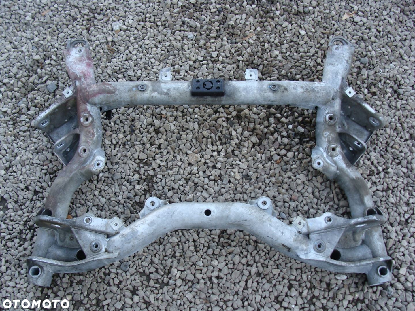 SANKI BELKA ZAWIESZENIA MERCEDES E-KLASA W212 LIFT - 4