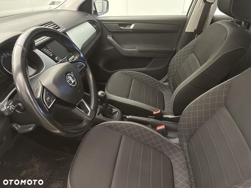 Skoda Fabia 1.0 Ambition - 11