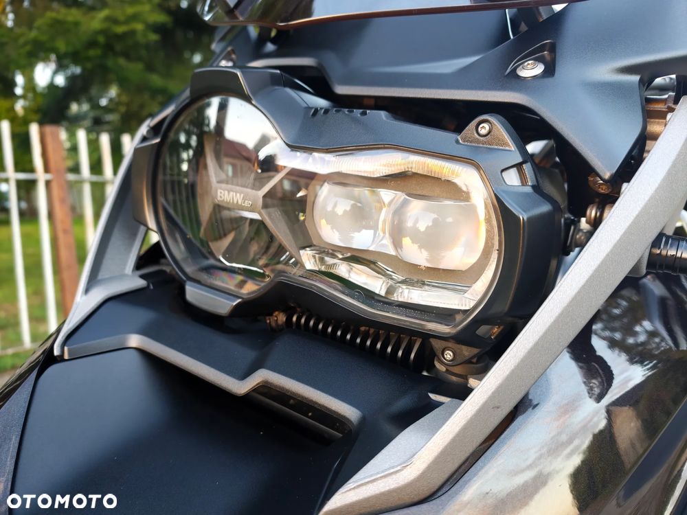 BMW R - 16