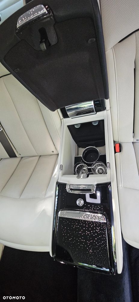 Rolls-Royce Phantom Standard - 18