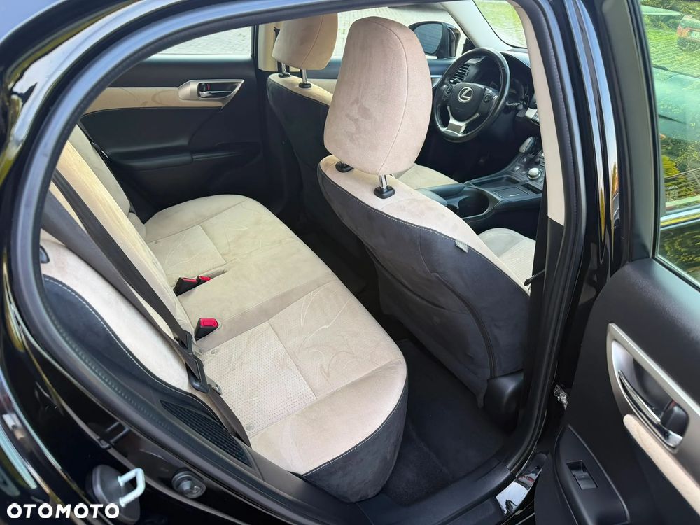 Lexus CT 200h Elite - 9