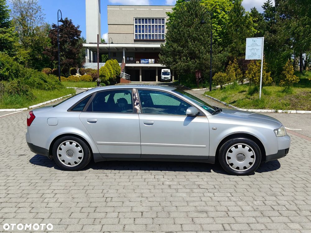 Audi A4 Limousine 1.6 - 3