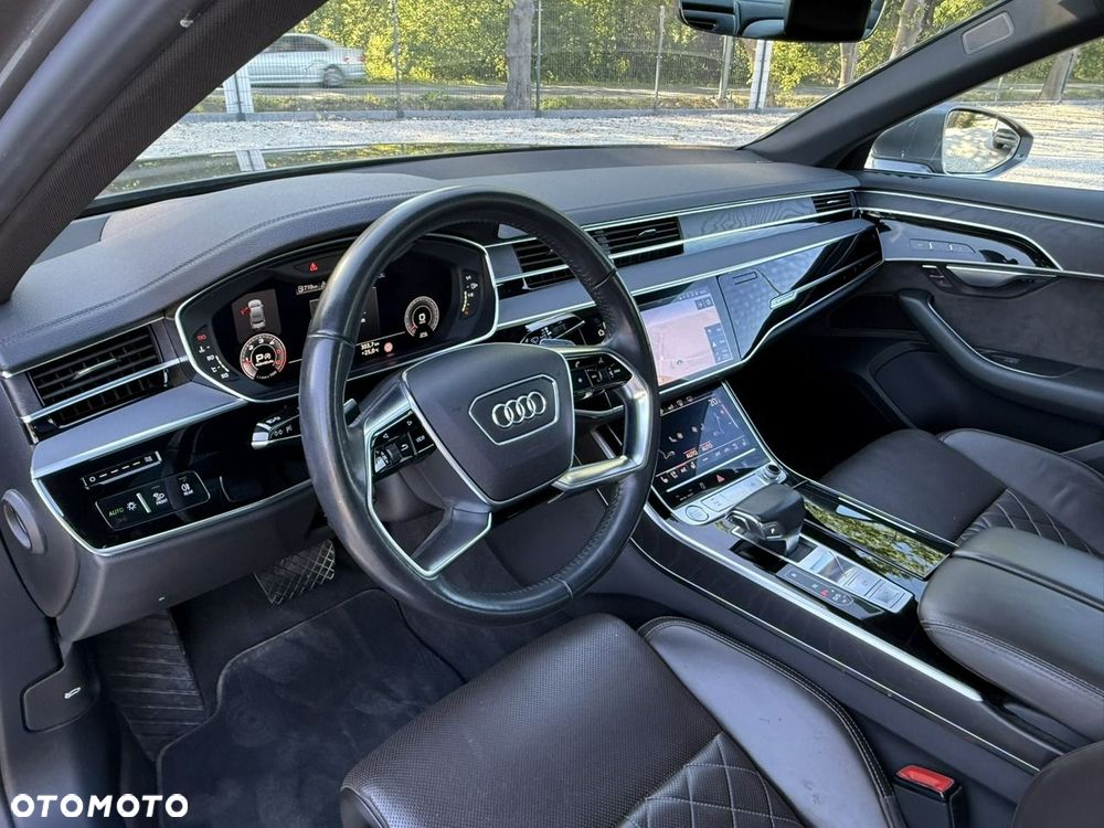 Audi A8 - 31