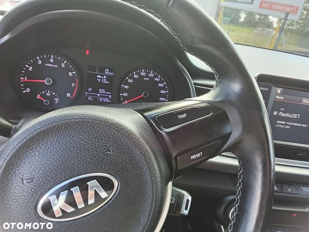 Kia Rio - 28