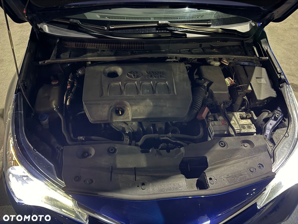 Toyota Avensis 1.8 Prestige MS - 3