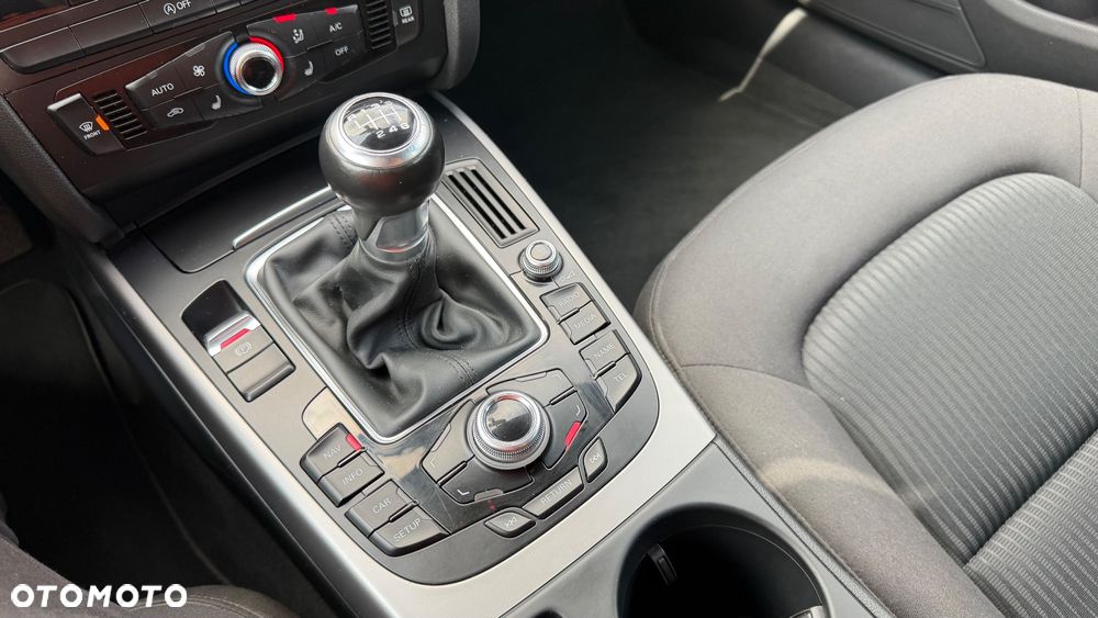 Audi A4 Limousine - 28