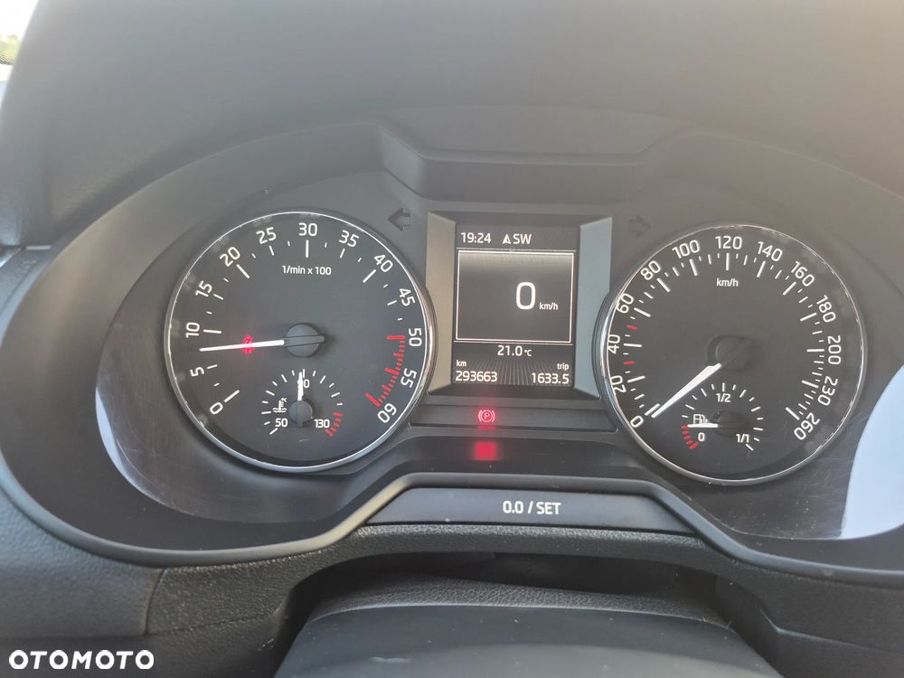 Skoda Octavia 2.0 TDI Elegance - 33