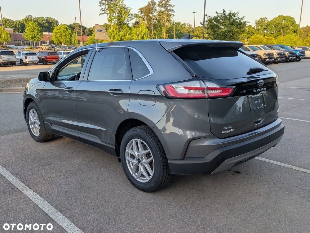 Ford Edge - 5