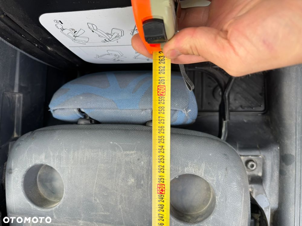 Ford Transit Connect - 10