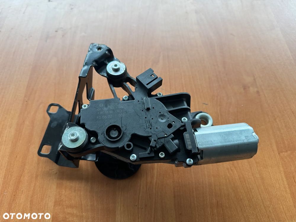 Silnik tylnej wycieraczki BMW E91 397220905 - 2