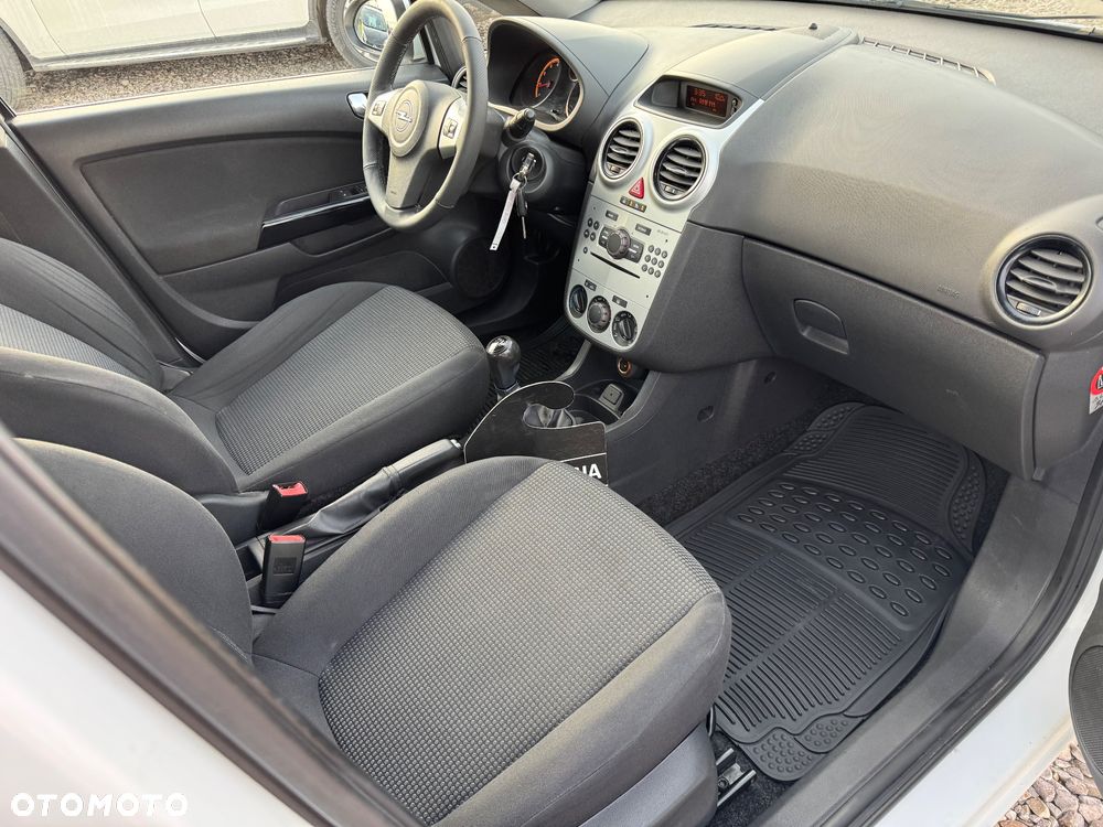 Opel Corsa - 10